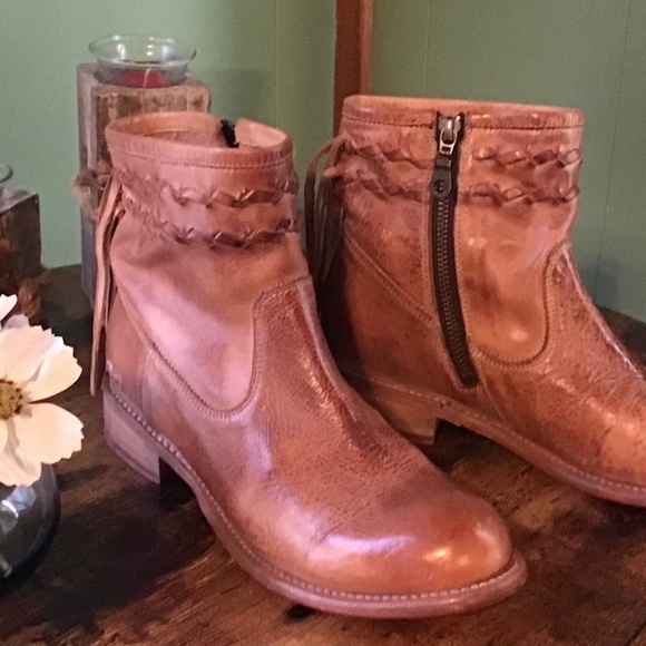 Bed Stu Craven - Like New - Picture 1 of 16